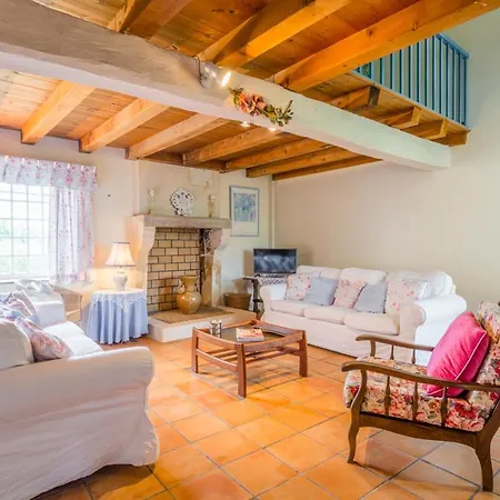 Sleeps 12 Pool Wifi